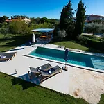 Casa Bamboo